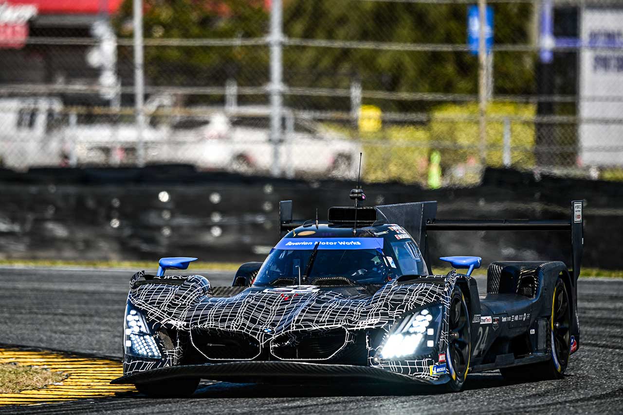 BMW Mハイブリッド V8