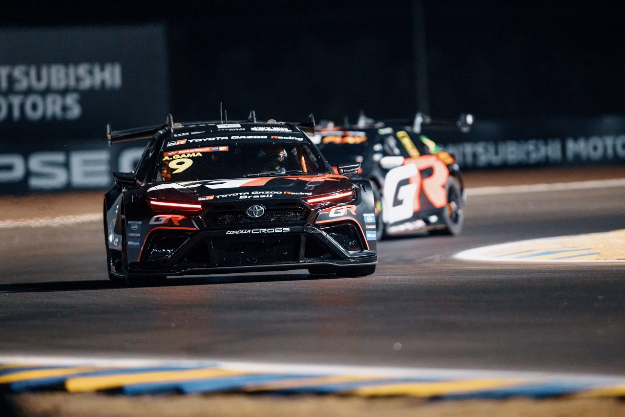 フェリペ・マッサが初ポール奪取、リカルド・マウリシオが初開催ナイトレースで連勝／SCB第10戦