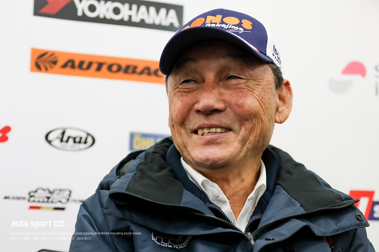 初優勝のフラガ「とにかく飛び込んだ」中嶋悟総監督「彼は失敗がない」と太鼓判【SF第10戦鈴鹿決勝会見】