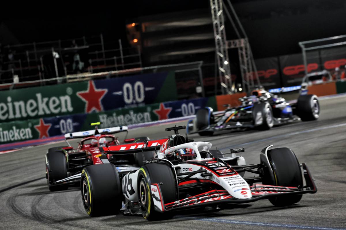 エステバン・オコン（ハース）