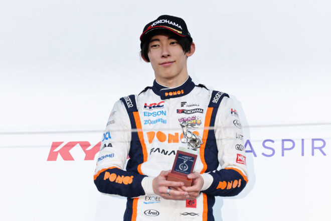 悔し涙の太田格之進「タイトル獲得に向け、やれることはやった」。佐藤蓮は0.7秒届かず「優勝しか見ていなかった」【SF第12戦鈴鹿決勝会見】