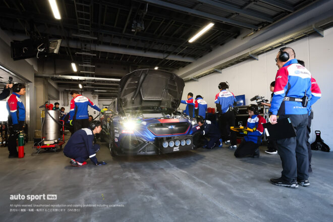 スバル／STI、2026年ニュル24時間に挑む新型WRXを富士でシェイクダウン。クラッシュ修復と各部の改良を施しリベンジへ