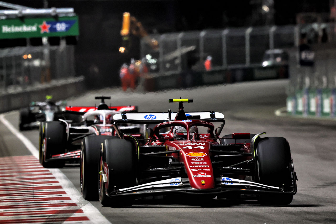 気落ちしたハミルトンに信頼を寄せるフェラーリF1代表「レース直後に感情的になるのはごく普通のこと」／ラスベガスGP