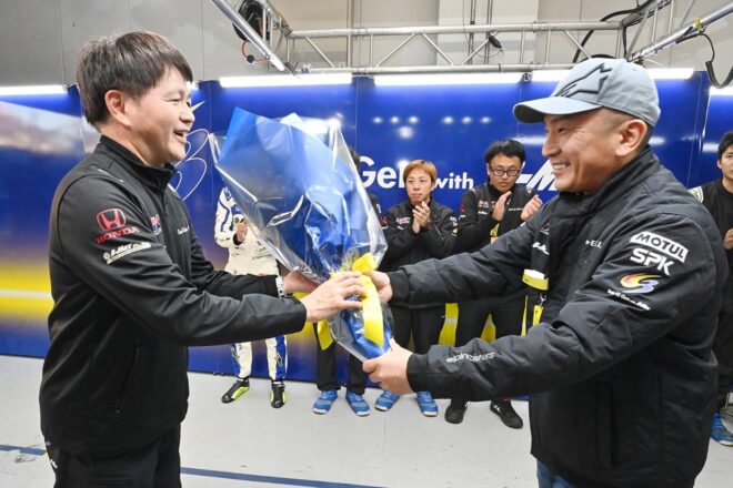 スーパーフォーミュラのSan-Ei Gen with B-Maxが本山哲監督の勇退を発表。7シーズンに渡りチームに貢献