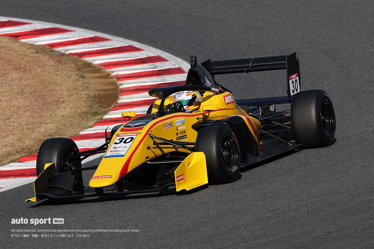 現役SFドライバーたち3名がもてぎでスーパーフォーミュラ・ライツをドライブ「ひさびさに乗ると難しい」