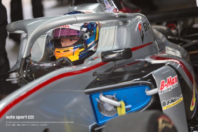 現役SFドライバーたち3名がもてぎでスーパーフォーミュラ・ライツをドライブ「ひさびさに乗ると難しい」