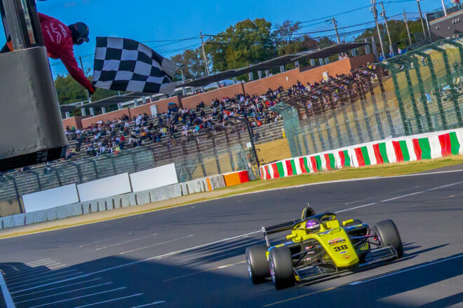 鈴木斗輝哉（マツモトキヨシ TOM’S TGR-DC FR）