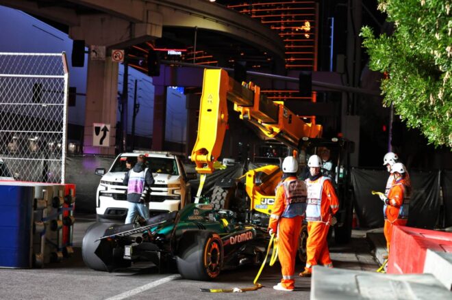 2025年F1第22戦ラスベガスGPでリタイアとなったランス・ストロール（アストンマーティン）