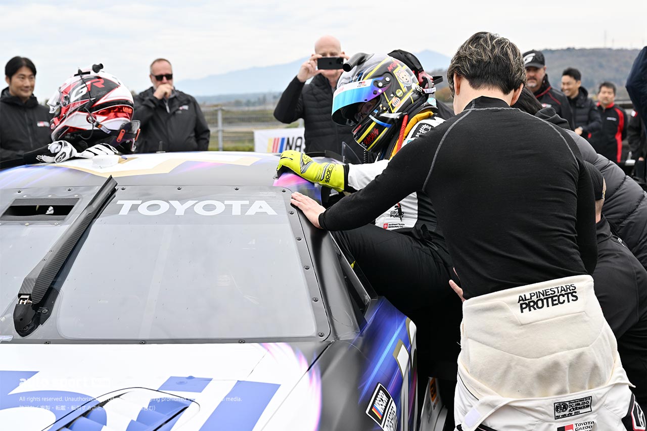 「もうロデオですよ」モリゾウが体感したNASCAR。“分断よりも共感” モータースポーツで切り開くトヨタ流アメリカ外交