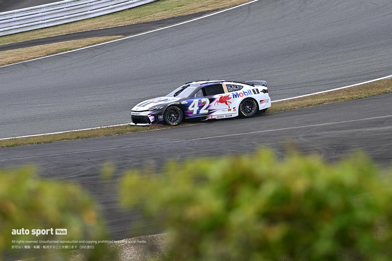 「もうロデオですよ」モリゾウが体感したNASCAR。“分断よりも共感” モータースポーツで切り開くトヨタ流アメリカ外交