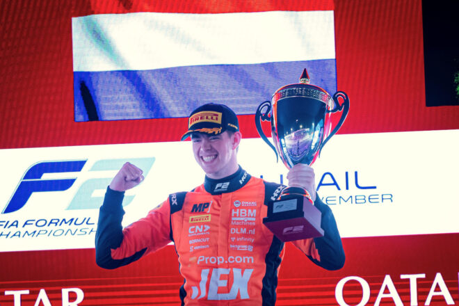 2025NFIA F213탋TC@`[hEtFVtH[iMP[^[X|[cj@