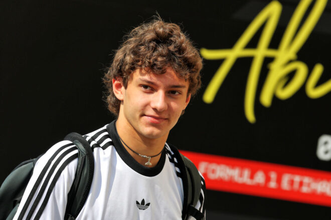 誹謗中傷の標的となったアントネッリ、フェルスタッペンのサポートに感謝「彼は本当に親切だった」