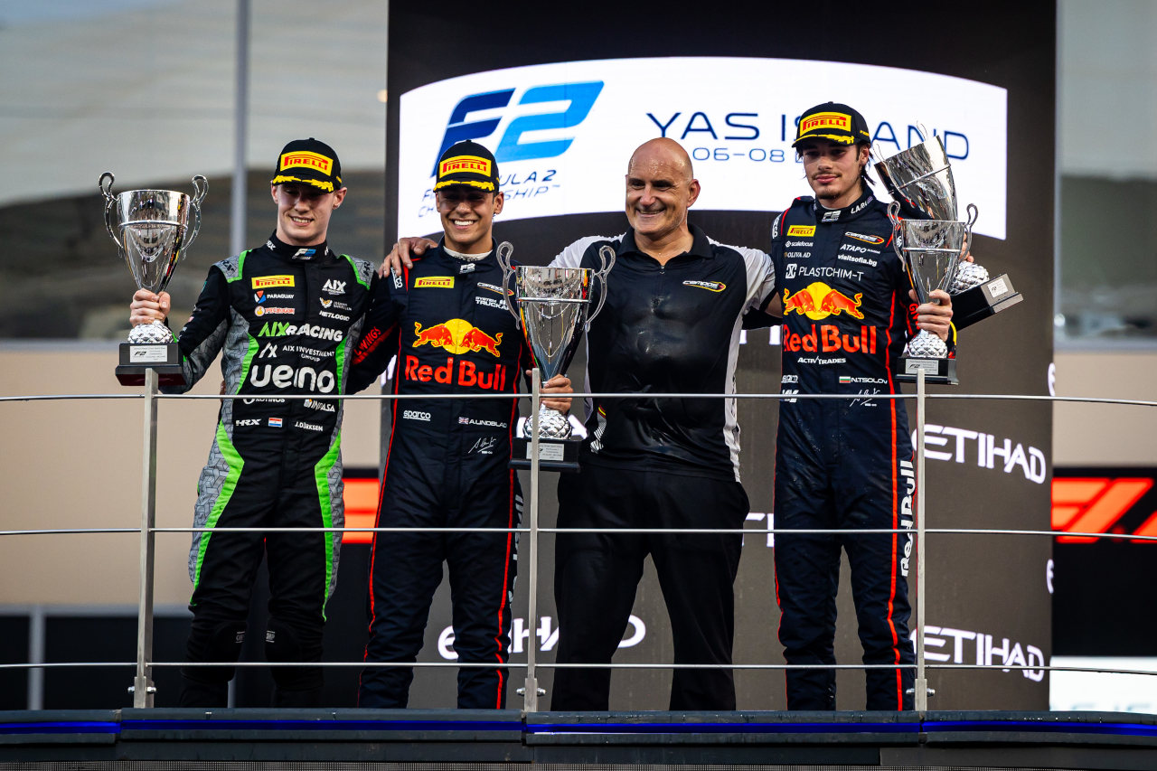 2025年FIA F2第14戦ヤス・マリーナ　スプリントレース暫定表彰式