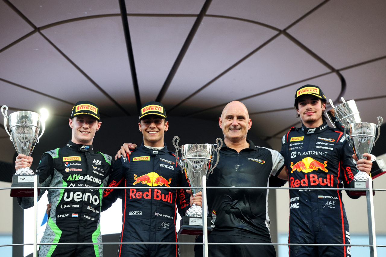 2025年FIA F2第14戦ヤス・マリーナ　スプリントレース暫定表彰式