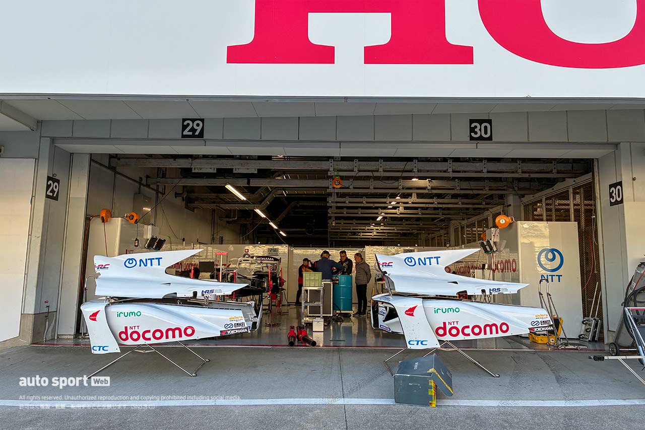 DOCOMO TEAM DANDELION RACING