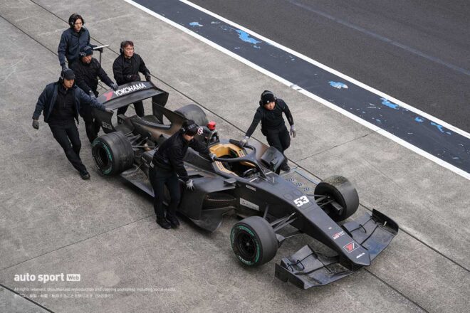 チャーリー・ブルツ（TEAM GOH）のマシン