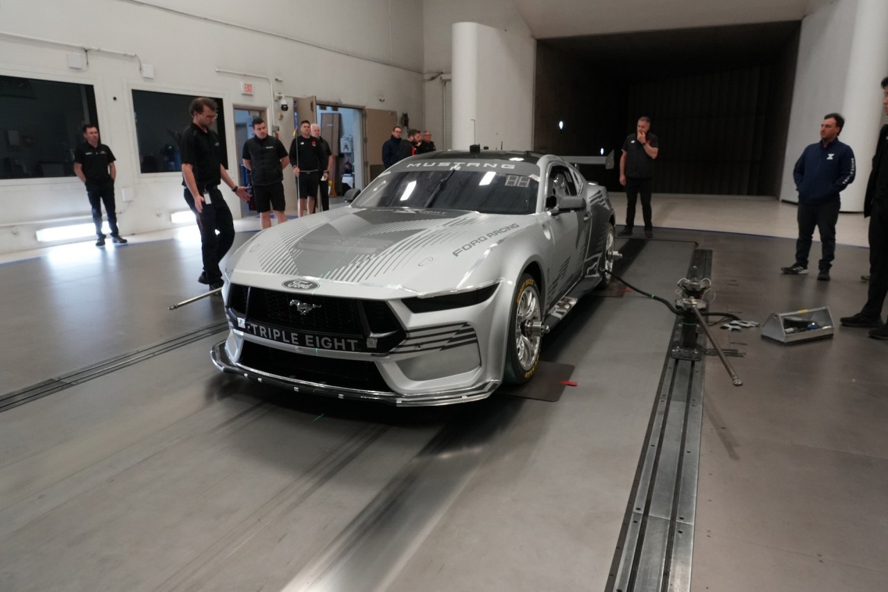 新チャンピオンがA90型トヨタ・スープラに初試乗。船便の3台も北米ウインドシア風洞でテスト実施／RSC