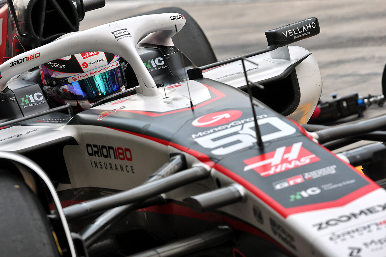 平川亮（ハース）