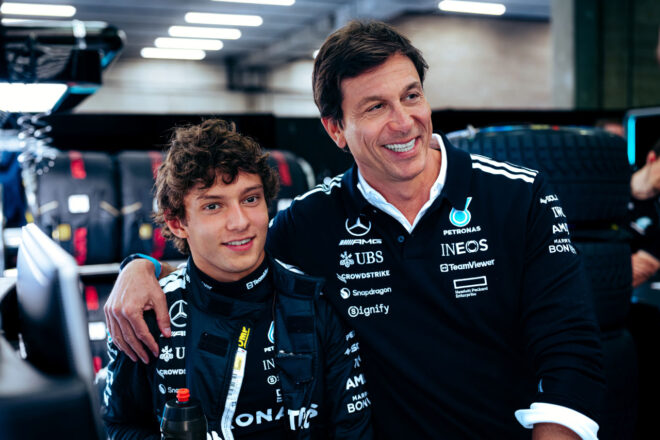 アントネッリの成熟ぶりに感銘を受けるメルセデスF1代表「私が19歳の頃は少し愚かだった」