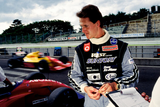 小林稔 報道写真・作品展『CHASING GRACE』