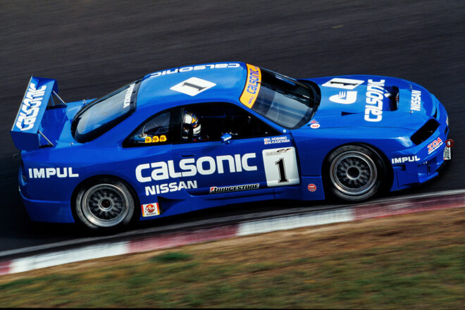 小林稔 報道写真・作品展『CHASING GRACE』