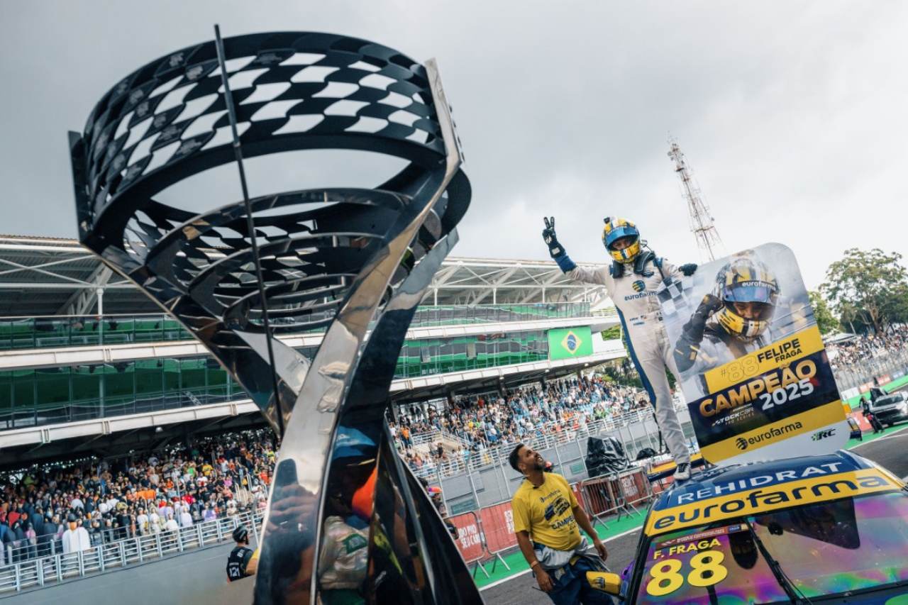 赤旗スプリントを制覇し、史上最年少王者のミツビシ・エクリプスクロスが初代SUV王座に／SCB最終戦