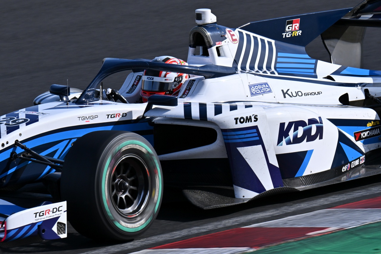 237d20df5cd3dc8cd7f268ea1b68e035-1_2