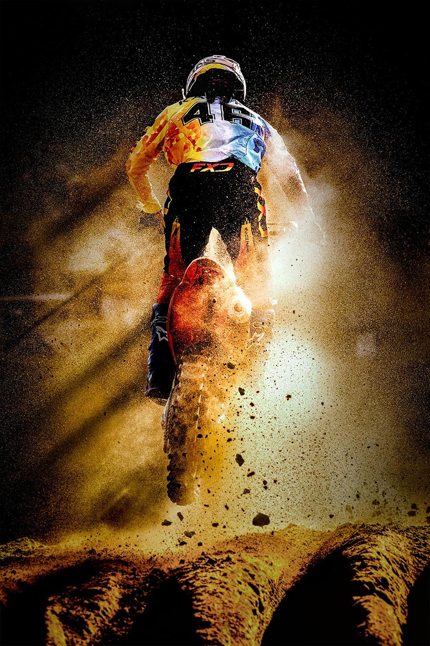 JRPAがモータースポーツ写真コンテストの二輪部門、四輪部門のグランプリ作品、入賞作品を発表