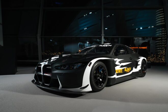 BMW、M4 GT3エボを『BLEACH』カラーに。ミュンヘンのBMWヴェルトで1月まで展示