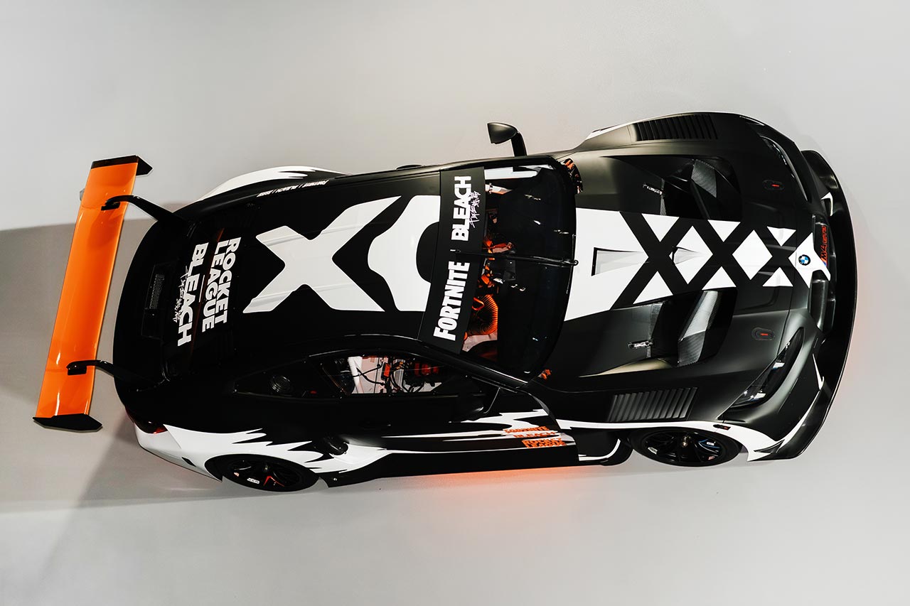 BMW、M4 GT3エボを『BLEACH』カラーに。ミュンヘンのBMWヴェルトで1月まで展示