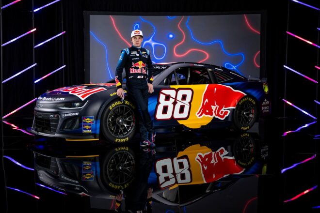 NASCAR界の“神童”がキャデラック陣営加入。フォードはマスタングGT3に『EVO』をスタンバイ／IMSA