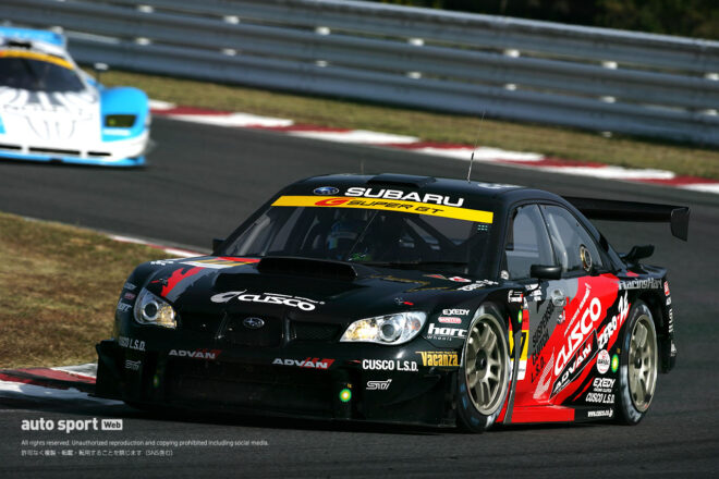 『クスコスバルADVANインプレッサ（スーパーGT）』斬新なAWD搭載マシンの船出【忘れがたき銘車たち】