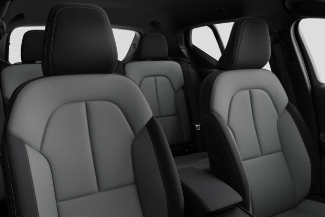 ボルボの小型SUV『XC40』に100台限定の特別モデル“エッセンシャルB3セレクション”が登場。エントリーグレードに快適性をプラス