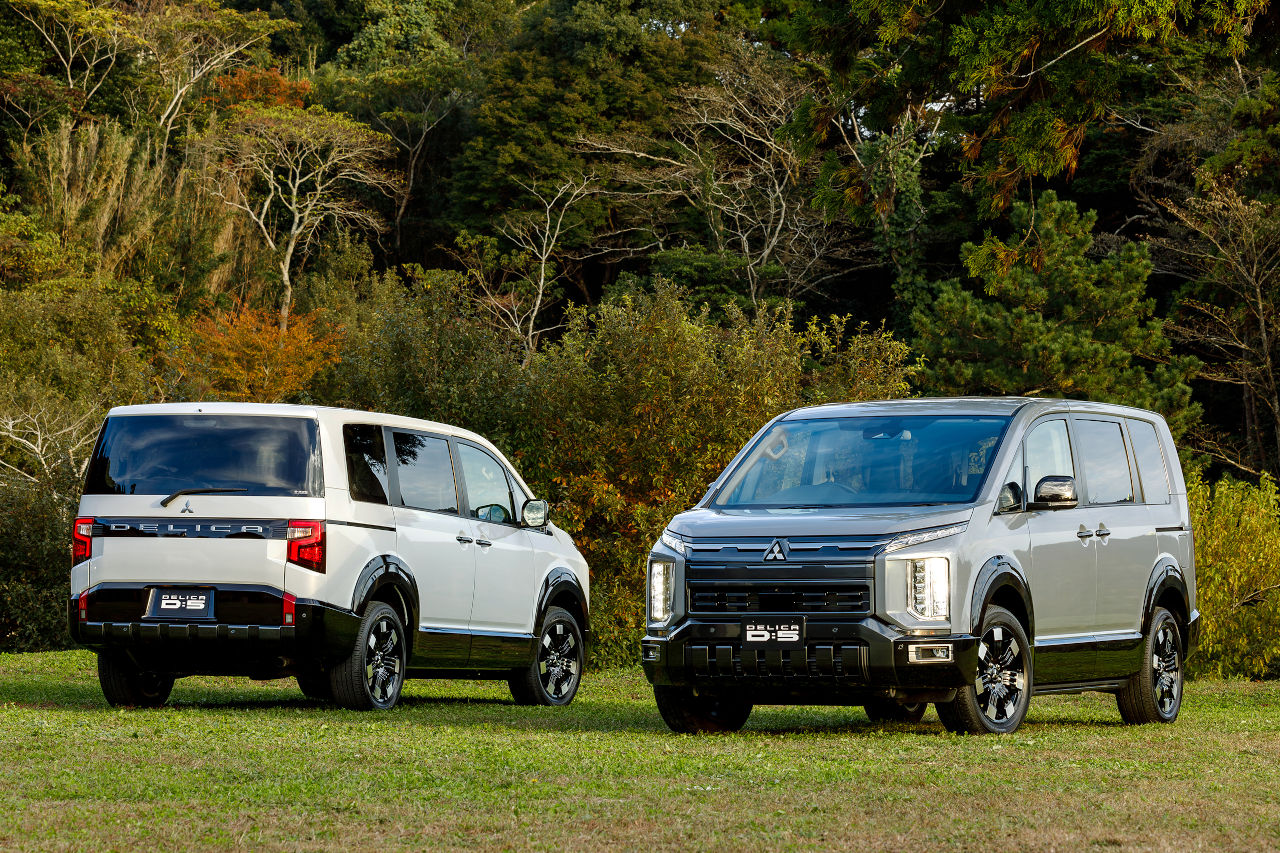 S-AWC搭載により“歴代最高”の悪路走破性を手に入れた『デリカD：5』。大幅改良で力強さ増した新スタイリングに