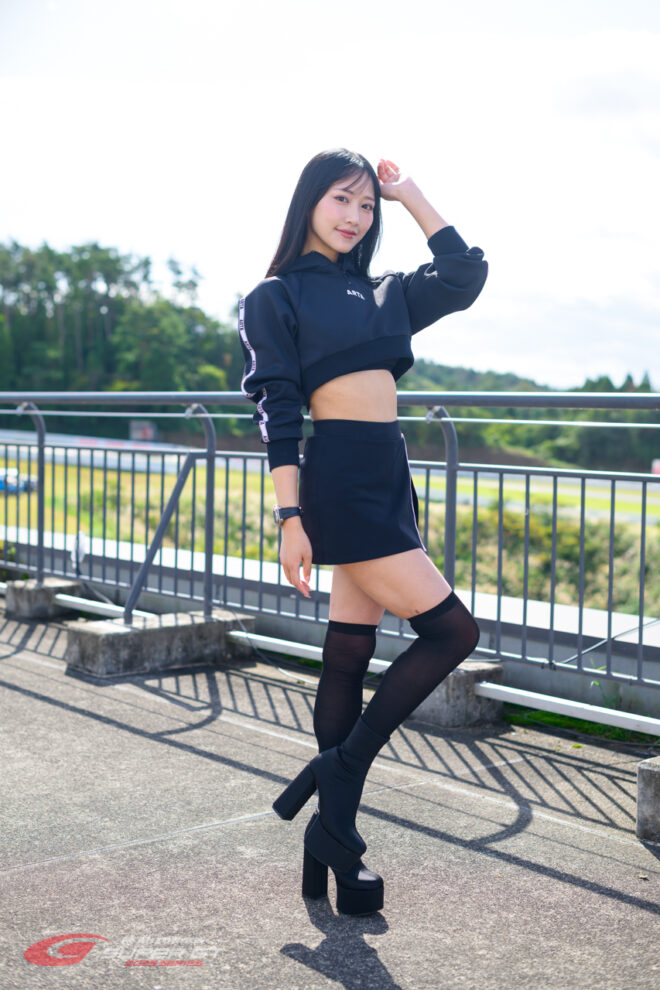 川瀬もえ ARTA GALS 2025年/スーパーGTの写真①