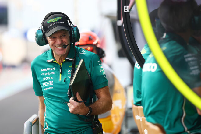 �G�C�h���A���E�j���[�E�F�C�i�A�X�g���}�[�e�B�� �}�l�[�W���O�e�N�j�J���p�[�g�i�[�j