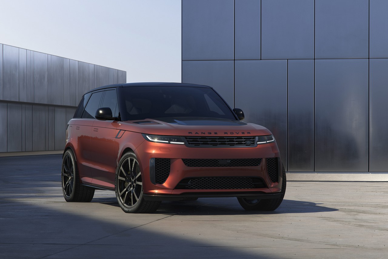 『レンジローバー・スポーツ』も2026年モデルに刷新。V8搭載に“SV”追加、BESPOKEサービスも導入