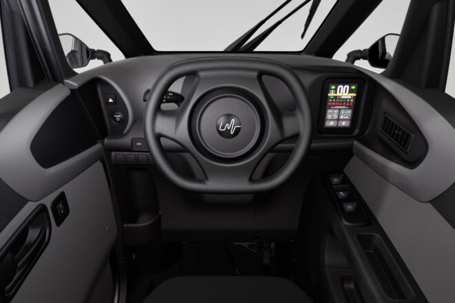 冷暖房付き3輪小型EV『リーン3』が2026年内発売へ。日本仕様が東京オートサロンに初登場