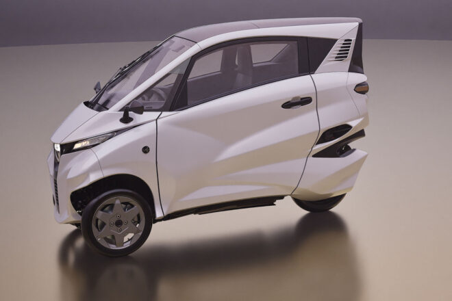 エアコン付き3輪小型EV『リーン3』が2026年内発売へ。日本仕様が東京オートサロンに初登場