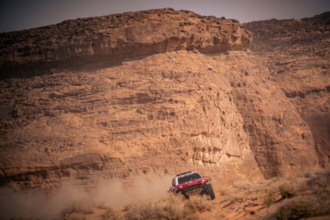 トヨタ・ガズー・レーシングW2RCのヘンク・ラテガン（トヨタ・ハイラックスGR）