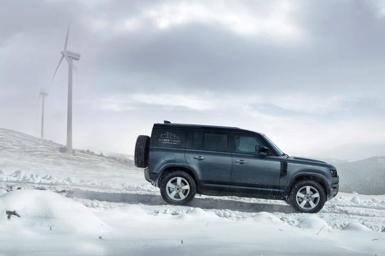 ディフェンダー、現行最新型に1950年代の初代をオマージュした商用モデル“HARD TOP”を追加設定