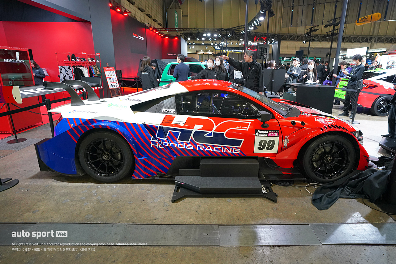 ホンダ／HRCが開発したレーシングシミュレーター『Honda eMS SIM-02』。2019年まで8号車ARTA NSX-GTとして戦った個体がベースとなっている