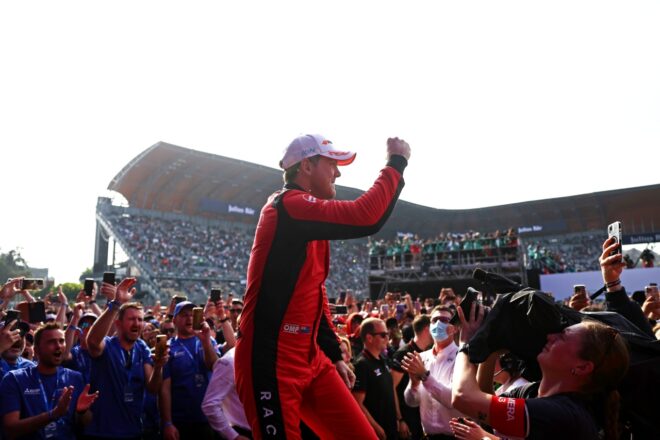 キャシディ、デビュー2戦目のシトロエンにフォーミュラE初勝利をもたらす。猛追するモルタラを抑え、メキシコE-Prix制覇