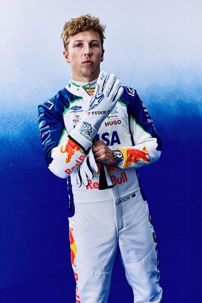 ���A���E���[�\���i���[�V���O�u���Y�j