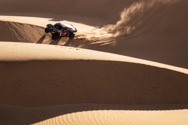 センチュリーCR7が初の最速。優勝争いはフォード勢後退で総合首位アル-アティヤ、トヨタのラテガンが2番手に