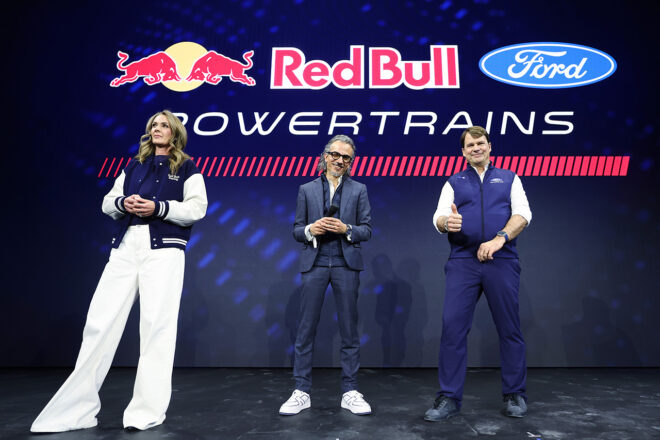 ���[�����E���L�[�X��\�i���b�h�u���j���W���E�t�@�[���[�i�t�H�[�h�E���[�^�[�E�J���p�j�[CEO�j