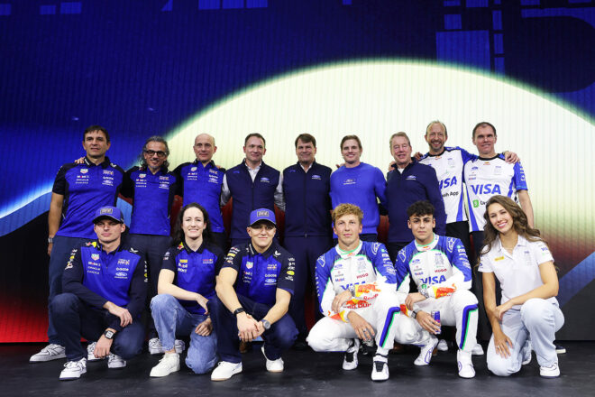 �I���N���E���b�h�u���E���[�V���O���r�U�E�L���b�V���A�b�v�E���[�V���O�u���YF1�`�[��