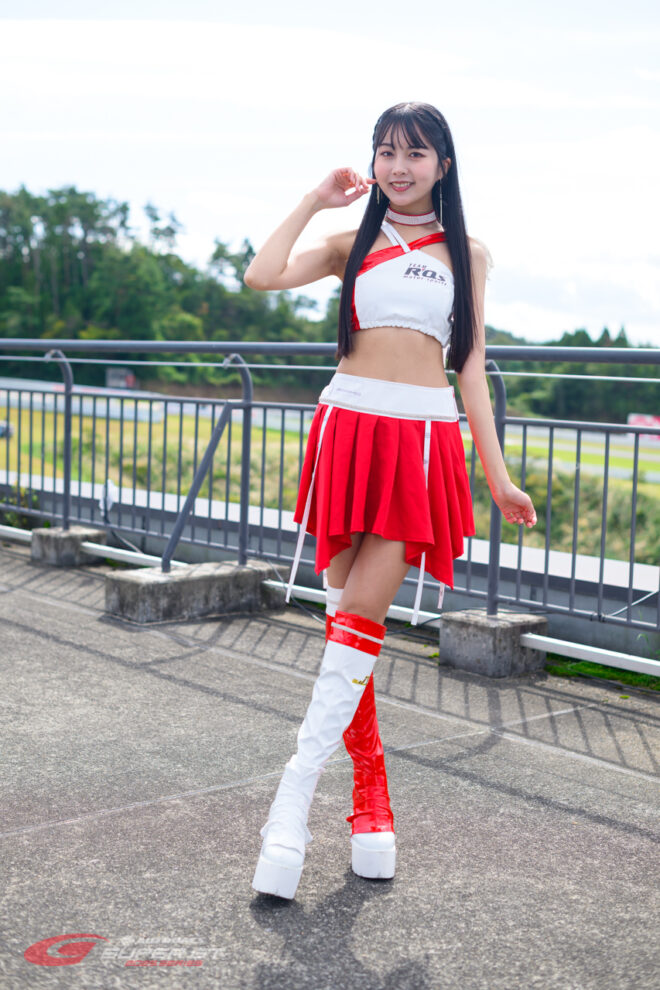 菅田れもん R'Qs Racing Girls 2025年/スーパーGTの写真①