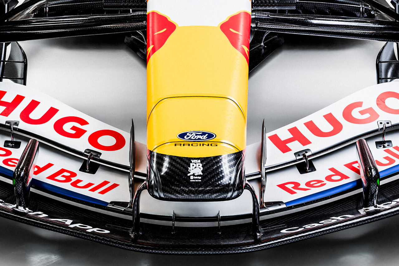 レーシングブルズの2026年型F1マシンカラーリング