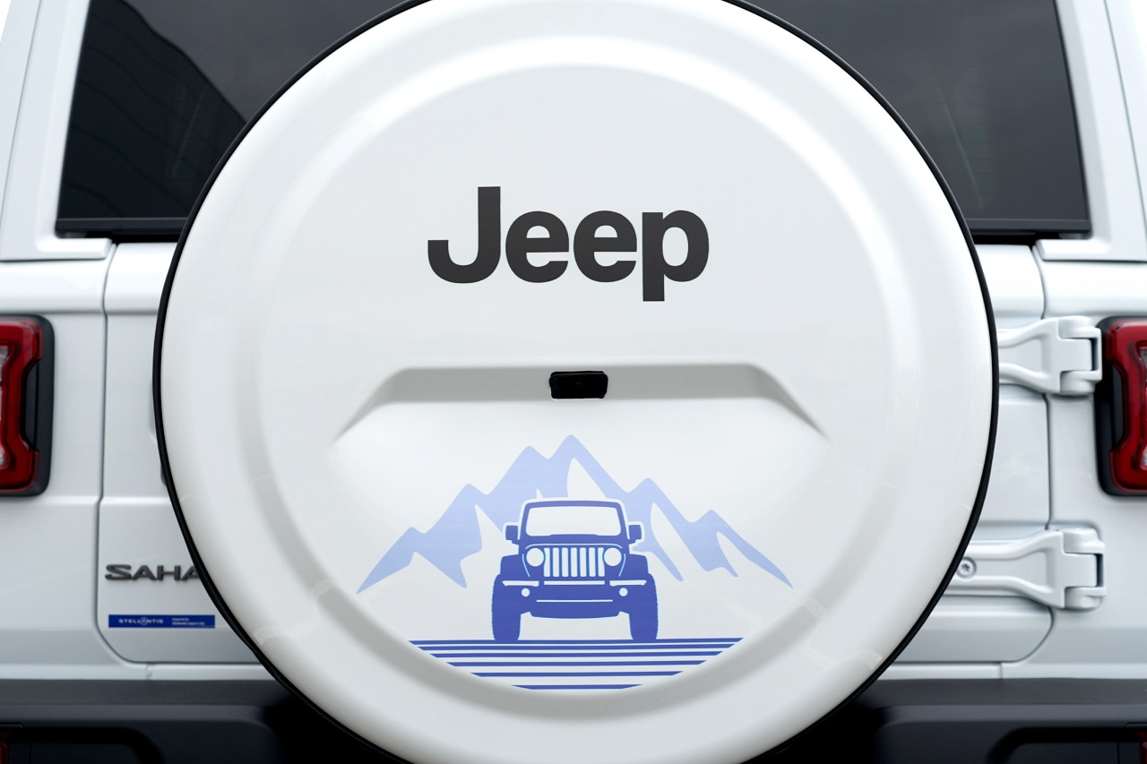 ジープ、旗艦『ラングラー』にウインタースポーツ着想の日本オリジナル限定車“Snow Trace”を設定